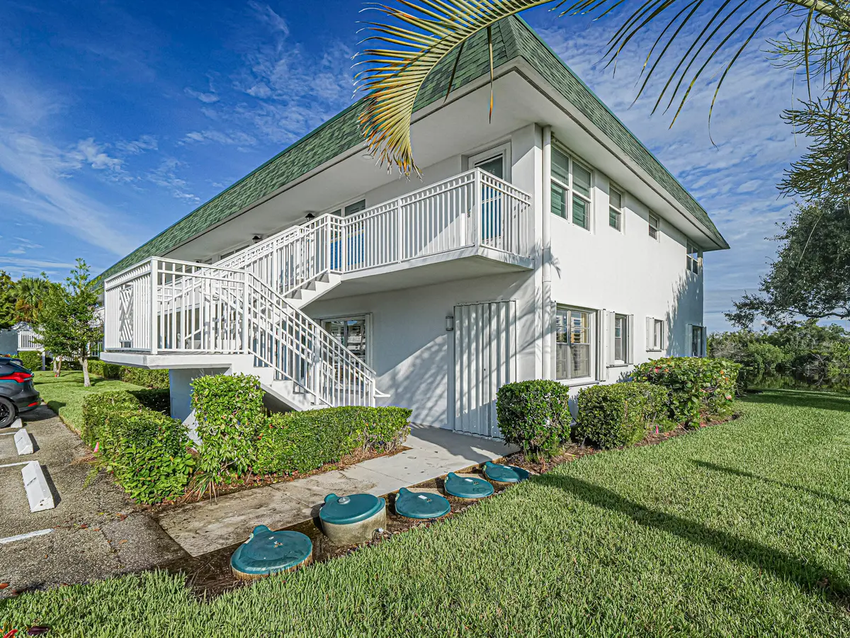 2800 INDIAN RIVER Boulevard F1, Vero Beach, FL – photo 2