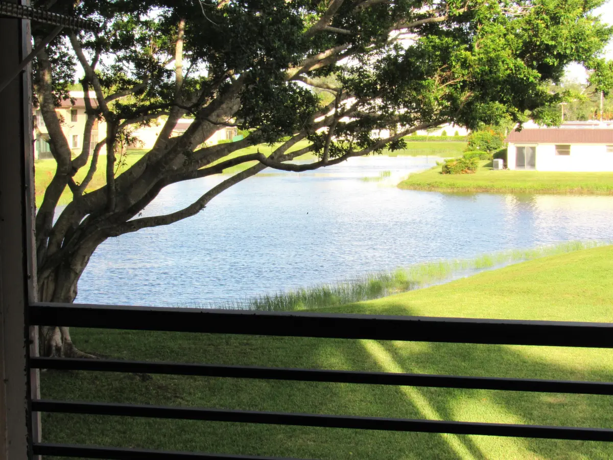 IMG_3265 at 140 LAKE NANCY Lane 216, West Palm Beach
