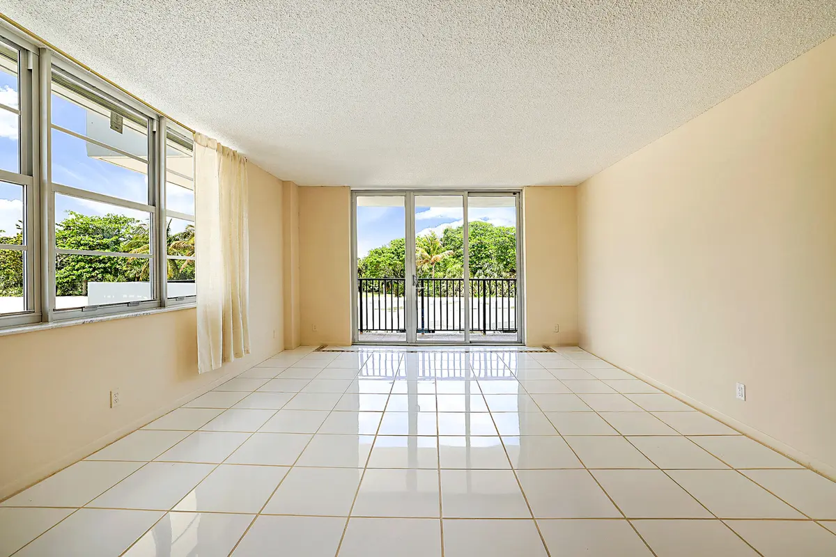 2121 N Ocean Blvd 302 W-5 at 2121 N Ocean Boulevard 302E, Boca Raton