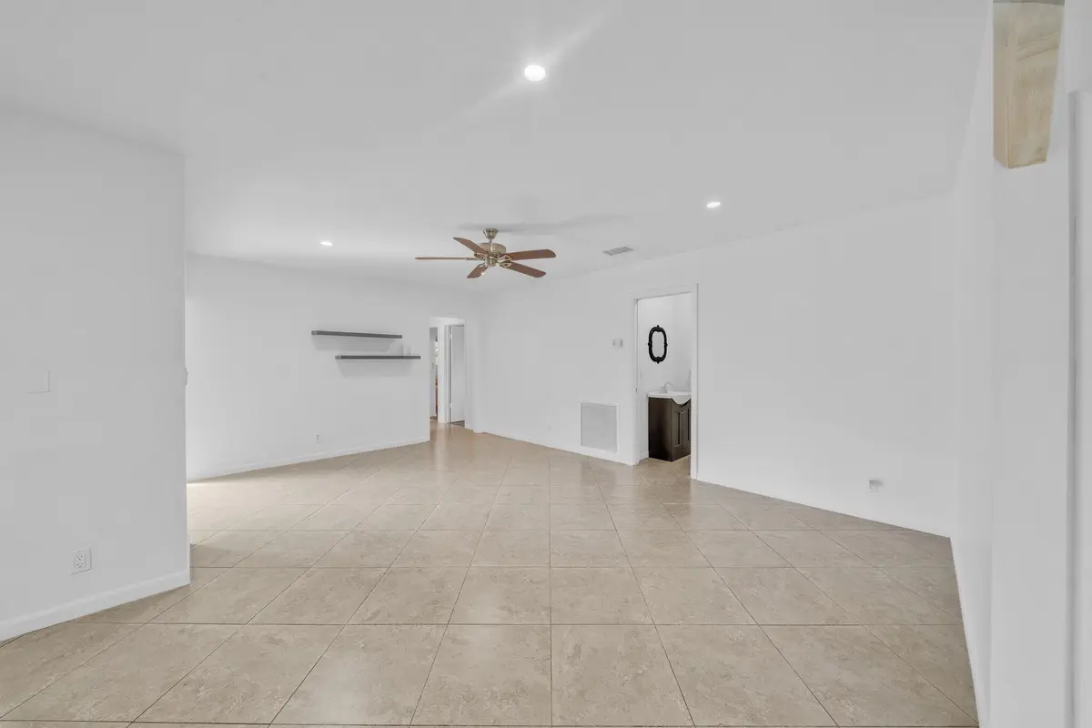 4 Family Area at 6030 SW 8TH Court, Plantation