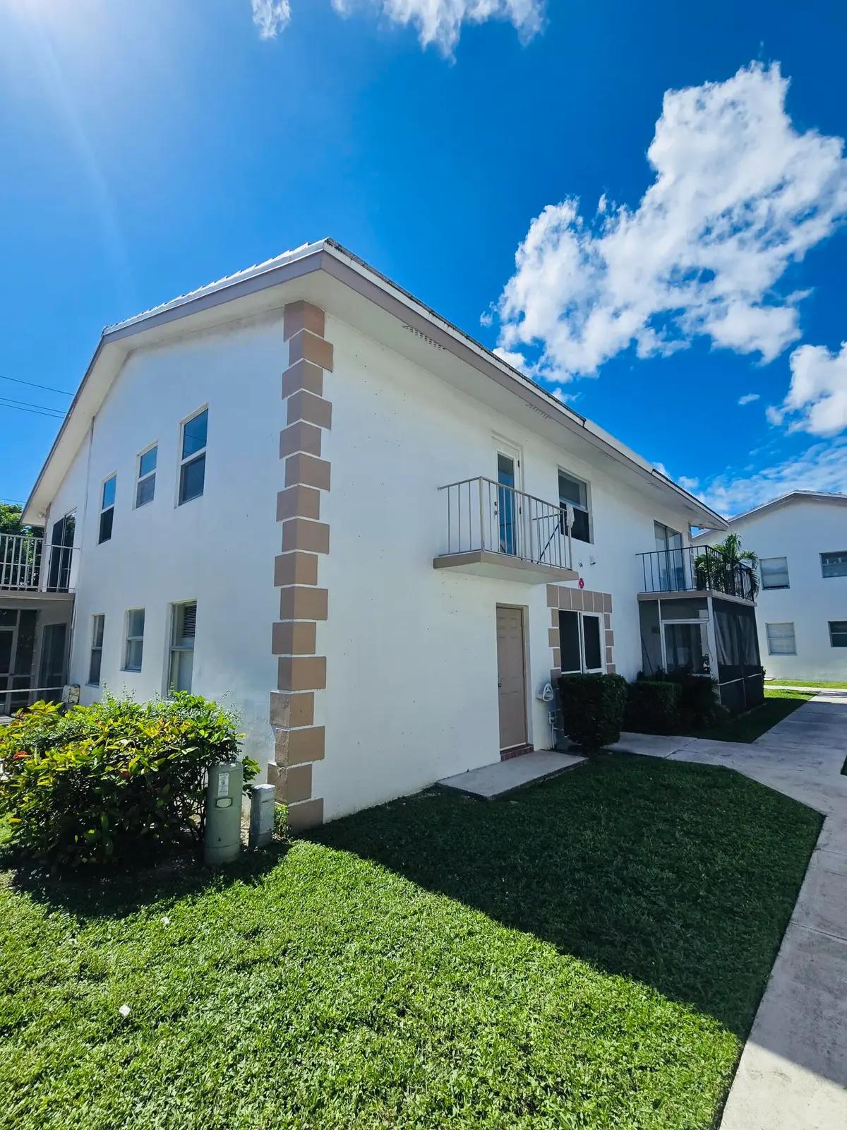 47847753-ee5c-46f1-aa99-67e3a78220e1 at 104 SE 10TH Street 101, Deerfield Beach