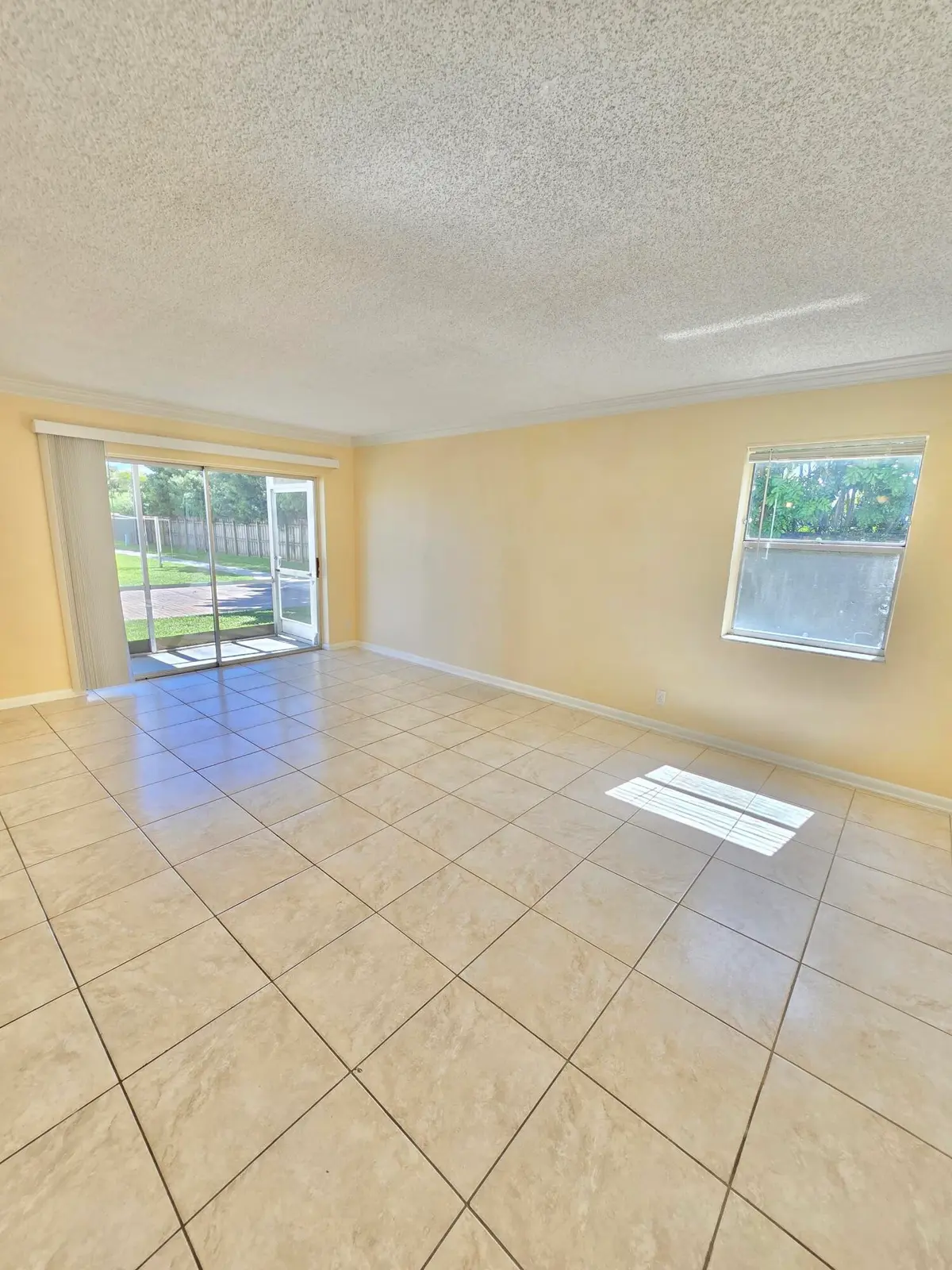 bdc9bac1-5b79-4048-b8c1-9913e48e6802 at 104 SE 10TH Street 101, Deerfield Beach