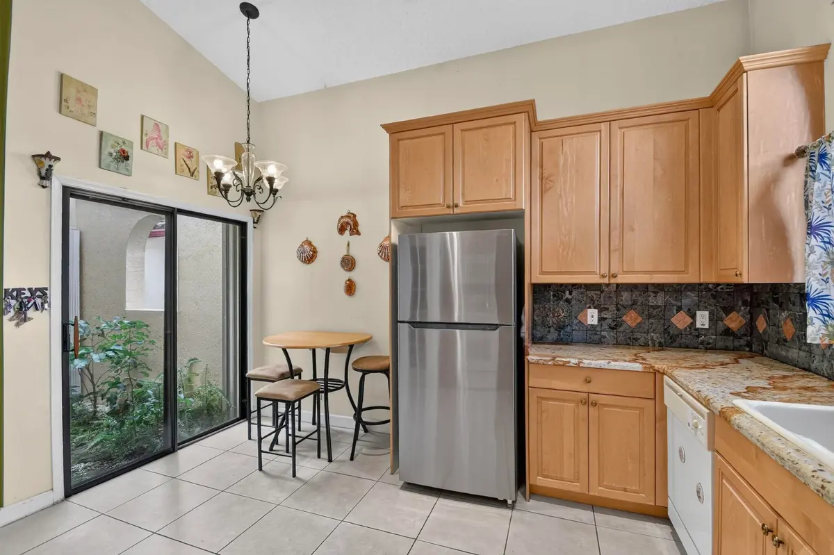 Kitchen at 183 Island Way, Greenacres