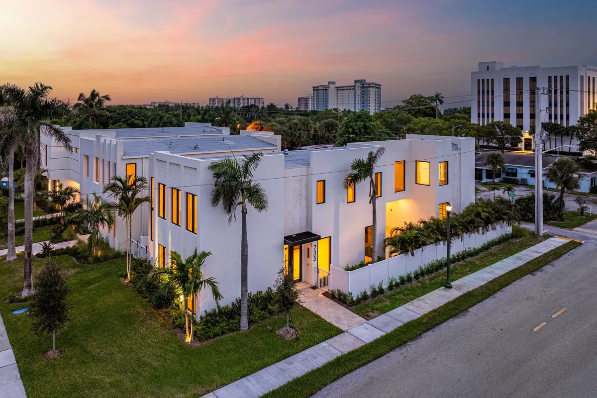 020-731Southeast4thAvenue-DelrayBeach-FL at 735 SE 4th Avenue, Delray Beach