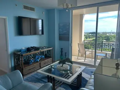 550 OKEECHOBEE Boulevard 725, West Palm Beach – Condominium for rent