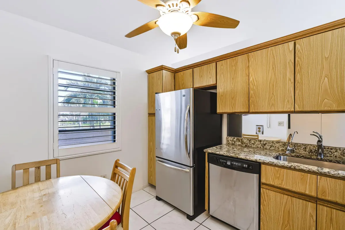 5-web-or-mls-01_ipixx_4 at 150 LAKE NANCY Lane 219, West Palm Beach