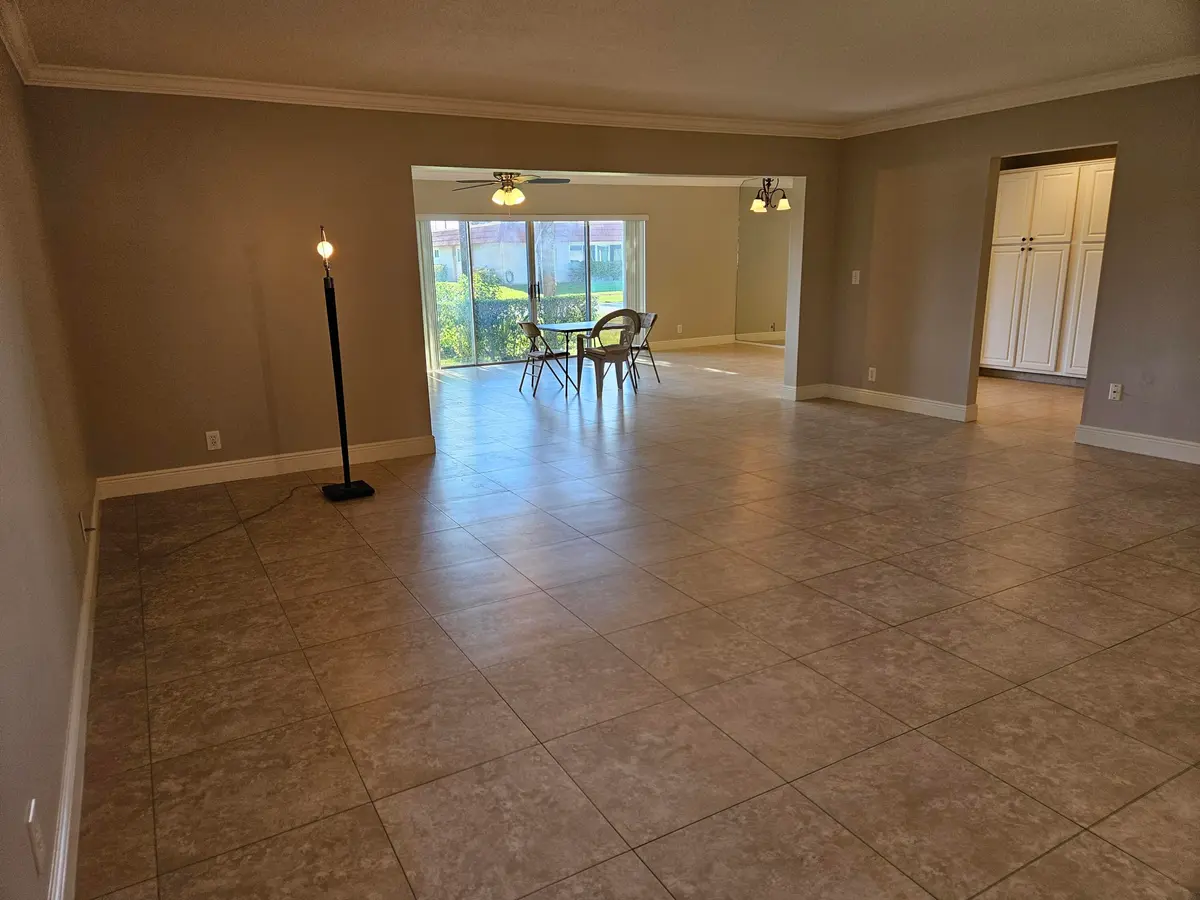Large Living room at 2886 Fernley Drive 1, West Palm Beach
