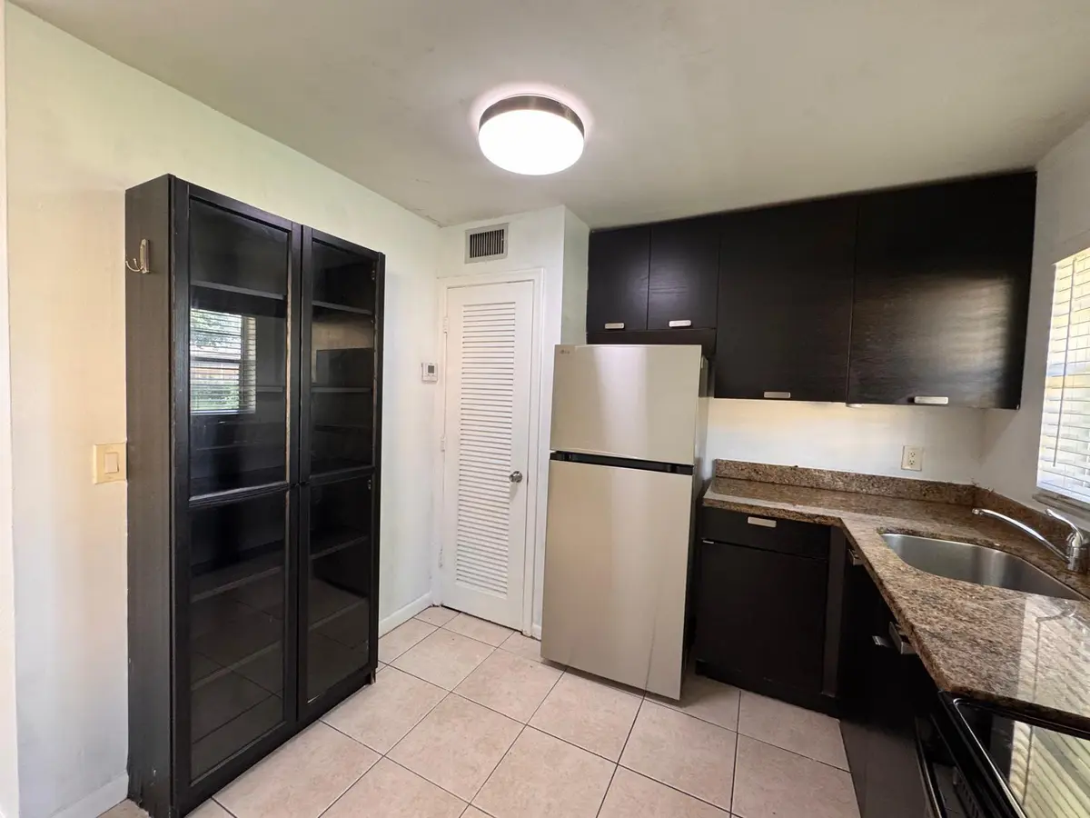 5150 5 at 5150 NE 6TH Avenue 114, Oakland Park
