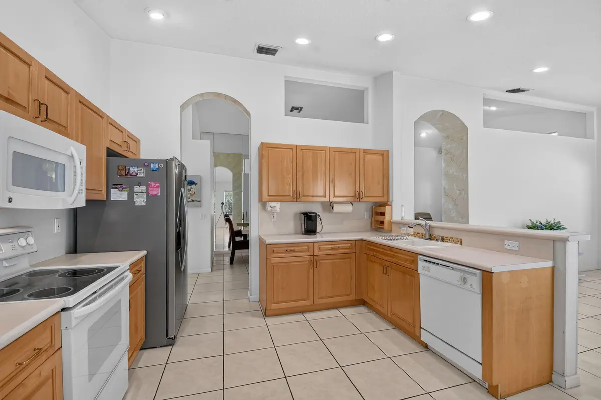 6829 Castlemain 16-web-or-mls-DSC_3922 at 6829 CASTLEMAINE Avenue, Boynton Beach