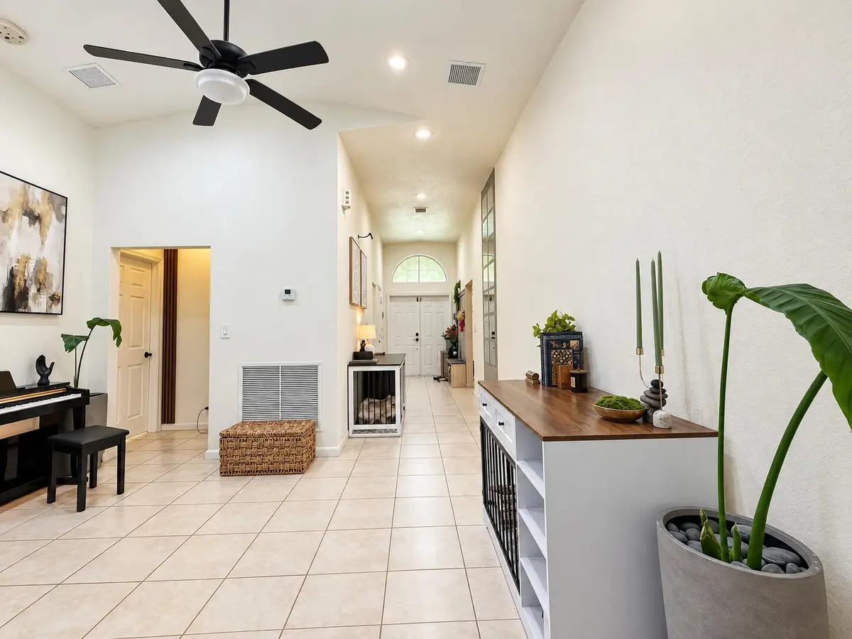 BCF3BDCF-6241-4979-A1D2-4C6E16D4B34D at 2858 NW 9TH Street, Fort Lauderdale