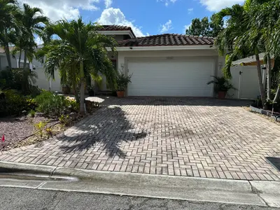 3040 NW 7TH Street, Fort Lauderdale – Single Family Residence for sale