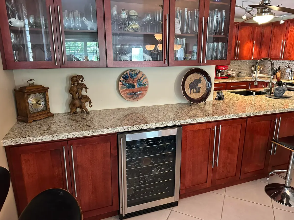 Fred 8 at 3040 NW 7TH Street, Fort Lauderdale
