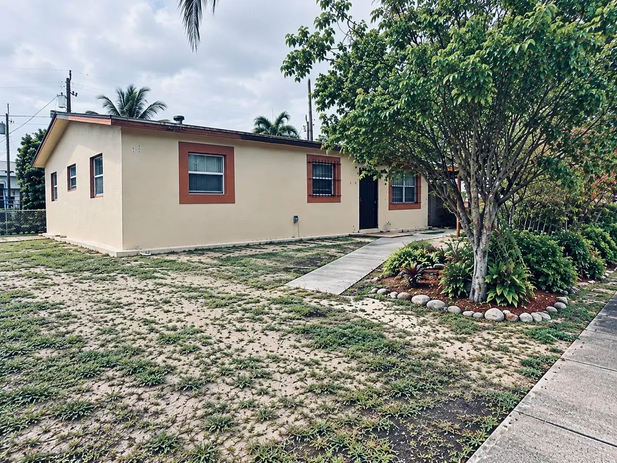 930 NE 52ND Court, Deerfield Beach, FL – photo 1