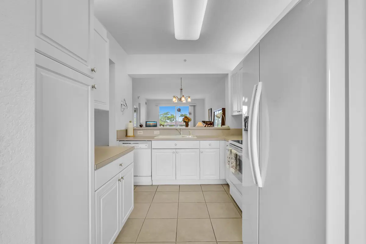 FPP00266 at 7775 YARDLEY Drive 403, Tamarac