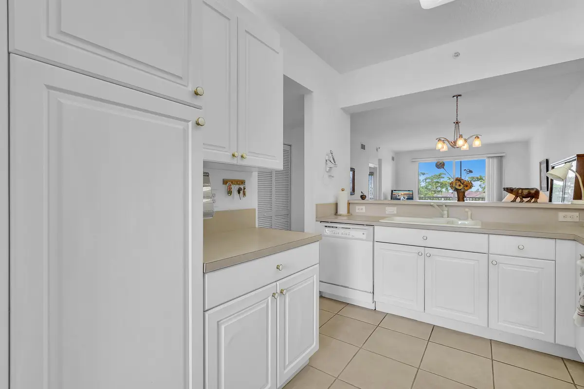 FPP00276 at 7775 YARDLEY Drive 403, Tamarac