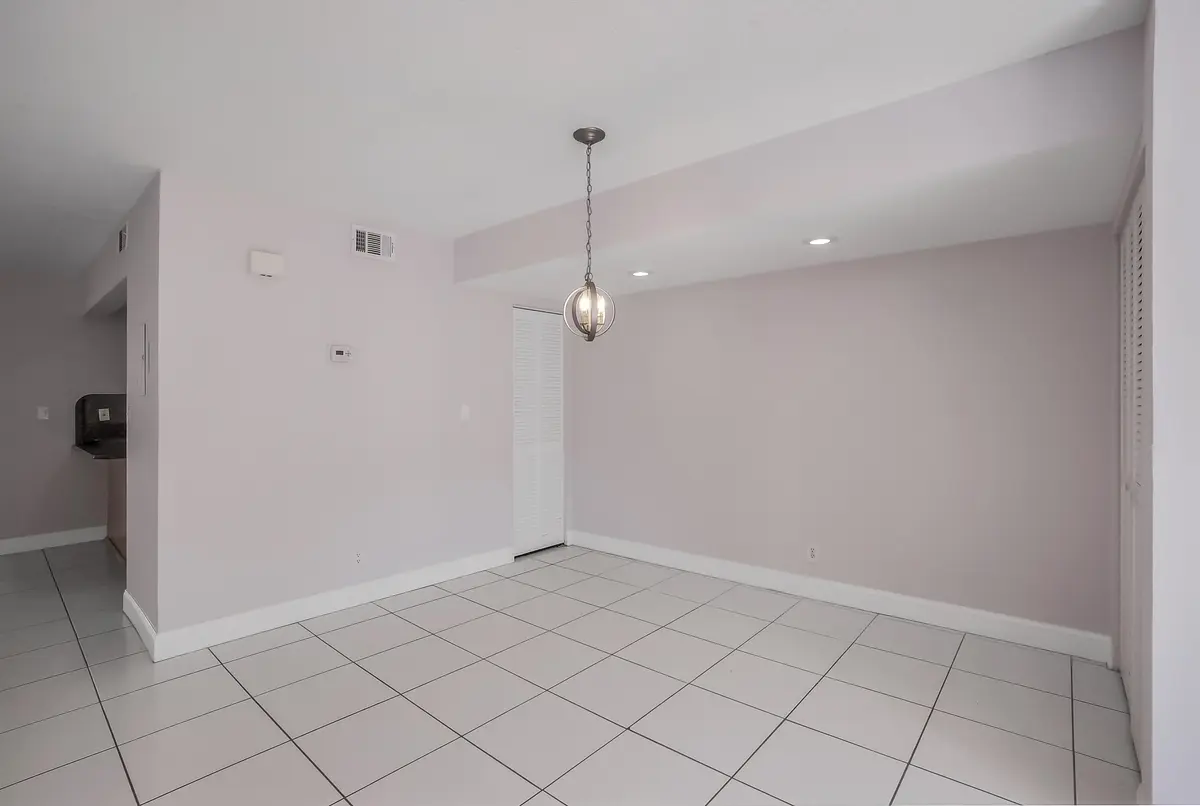 3015 Oaktree Lane, Hollywood, FL 33021 ( at 3015 OAKTREE Lane Unit 277, Hollywood