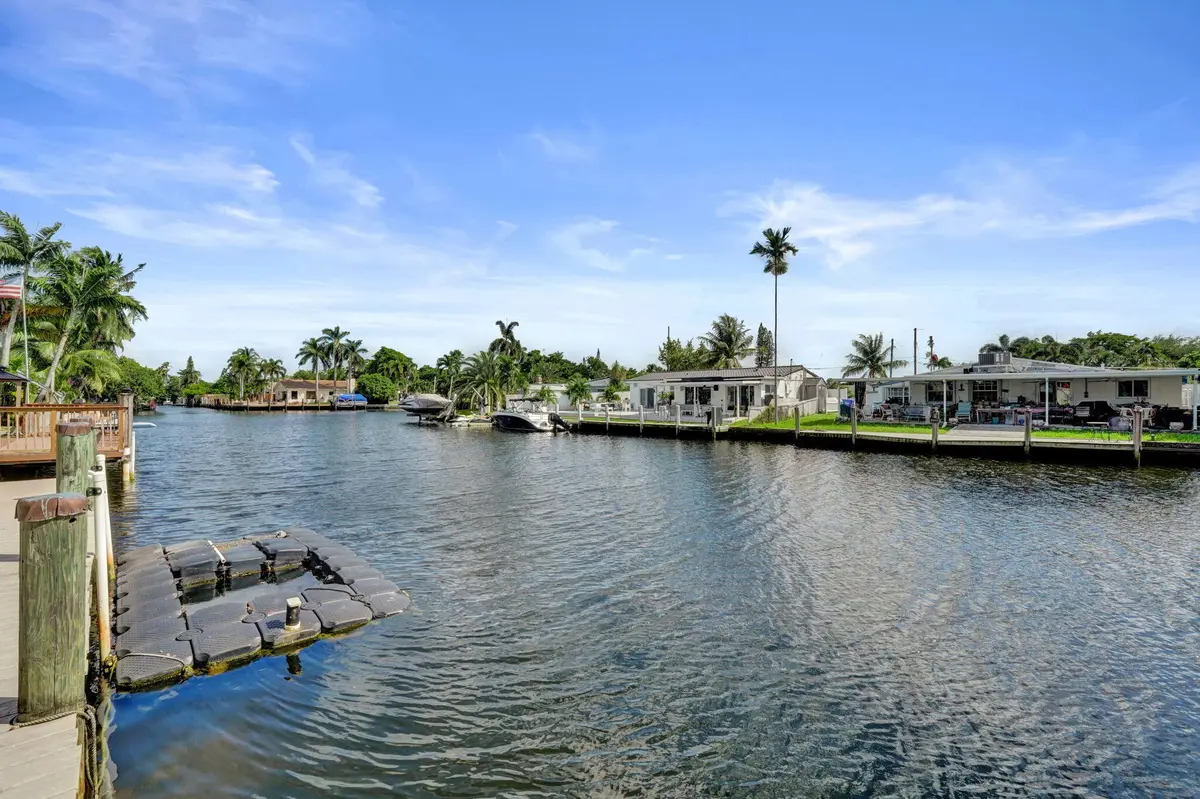 58-web-or-mls-DSC00179 at 2714 SCOTT Street, Hollywood
