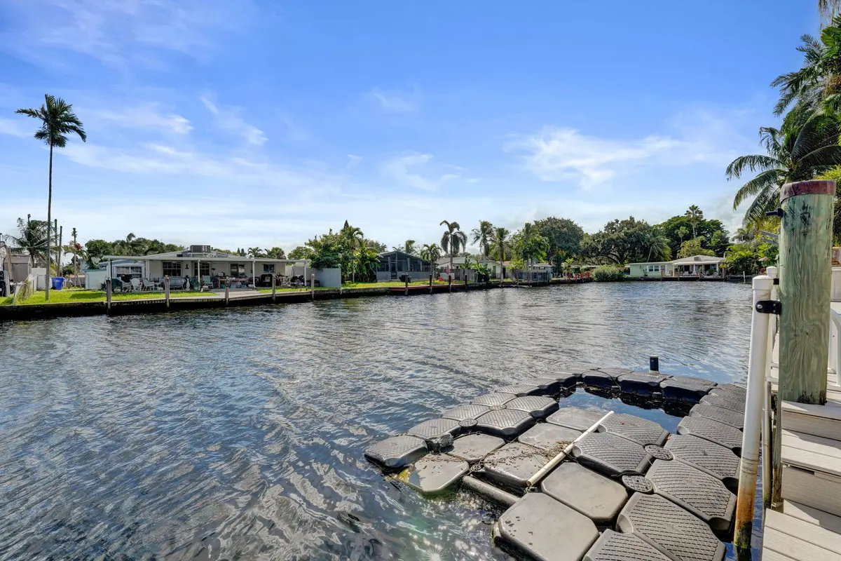 56-web-or-mls-DSC00173 at 2714 SCOTT Street, Hollywood