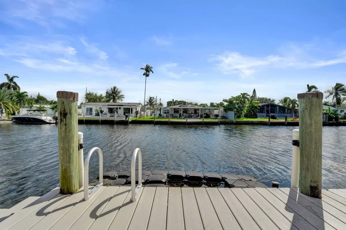 53-web-or-mls-DSC00164 at 2714 SCOTT Street, Hollywood