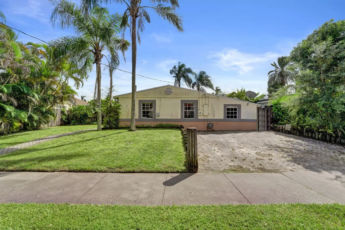 1-web-or-mls-DSC00008 at 2714 SCOTT Street, Hollywood