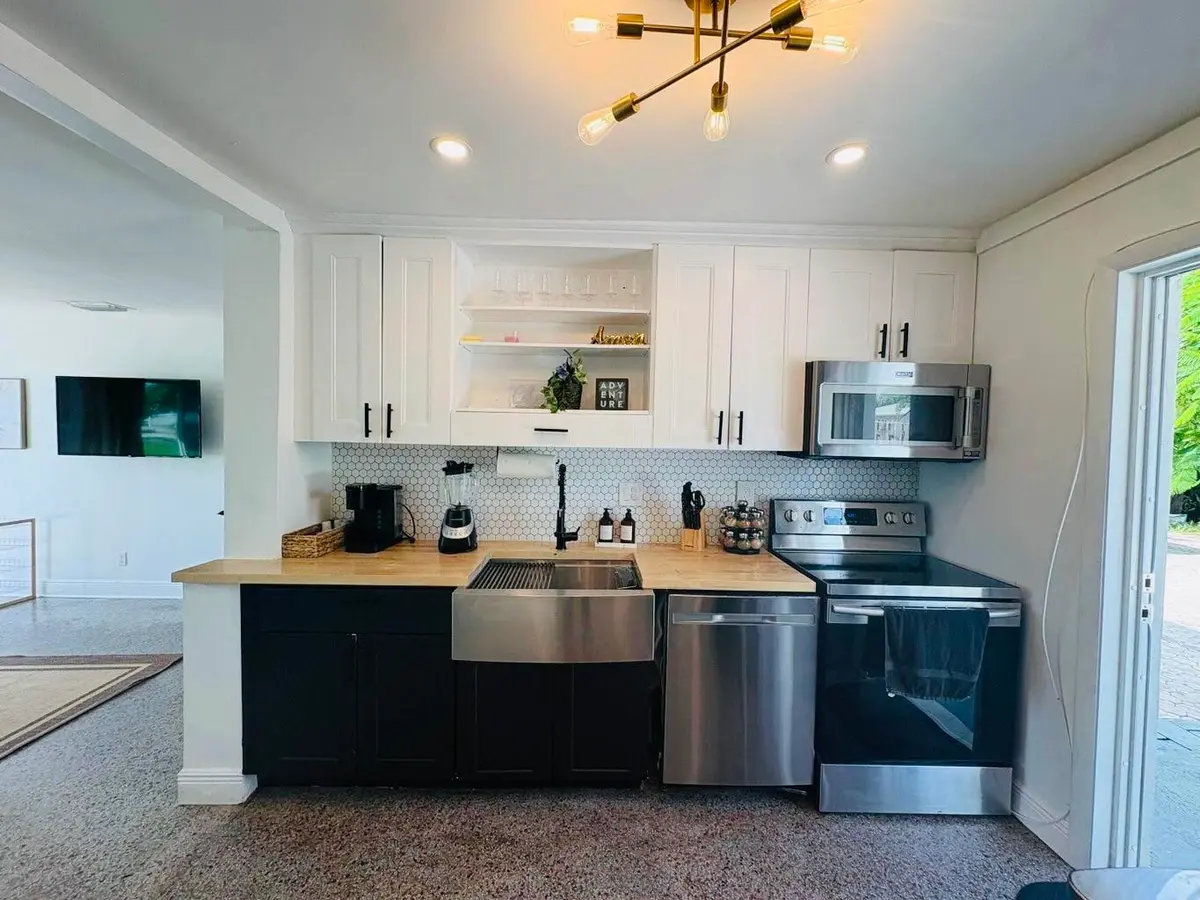 IMG_6677 at 2711 NE 11TH Terrace, Pompano Beach