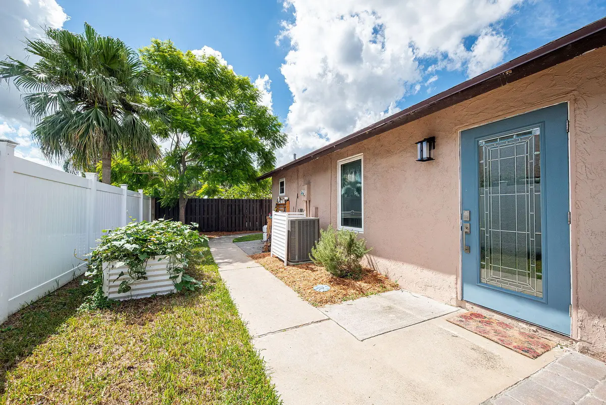 2815 SW 2ND Street, Delray Beach, FL – photo 7
