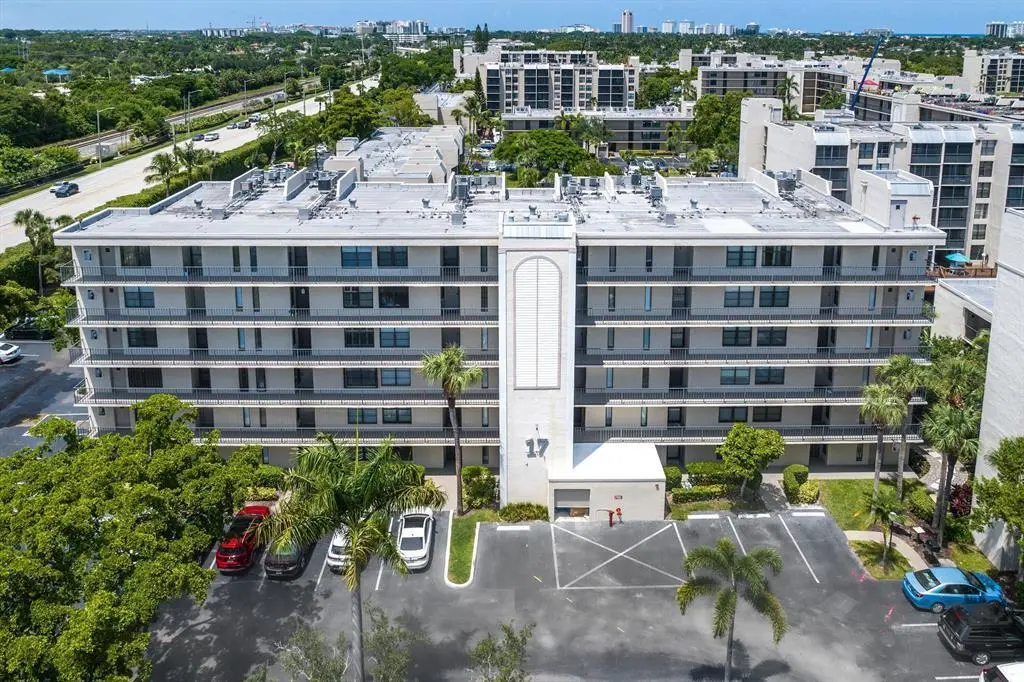 Royal 17 ext at 17 Royal Palm Way 6010, Boca Raton