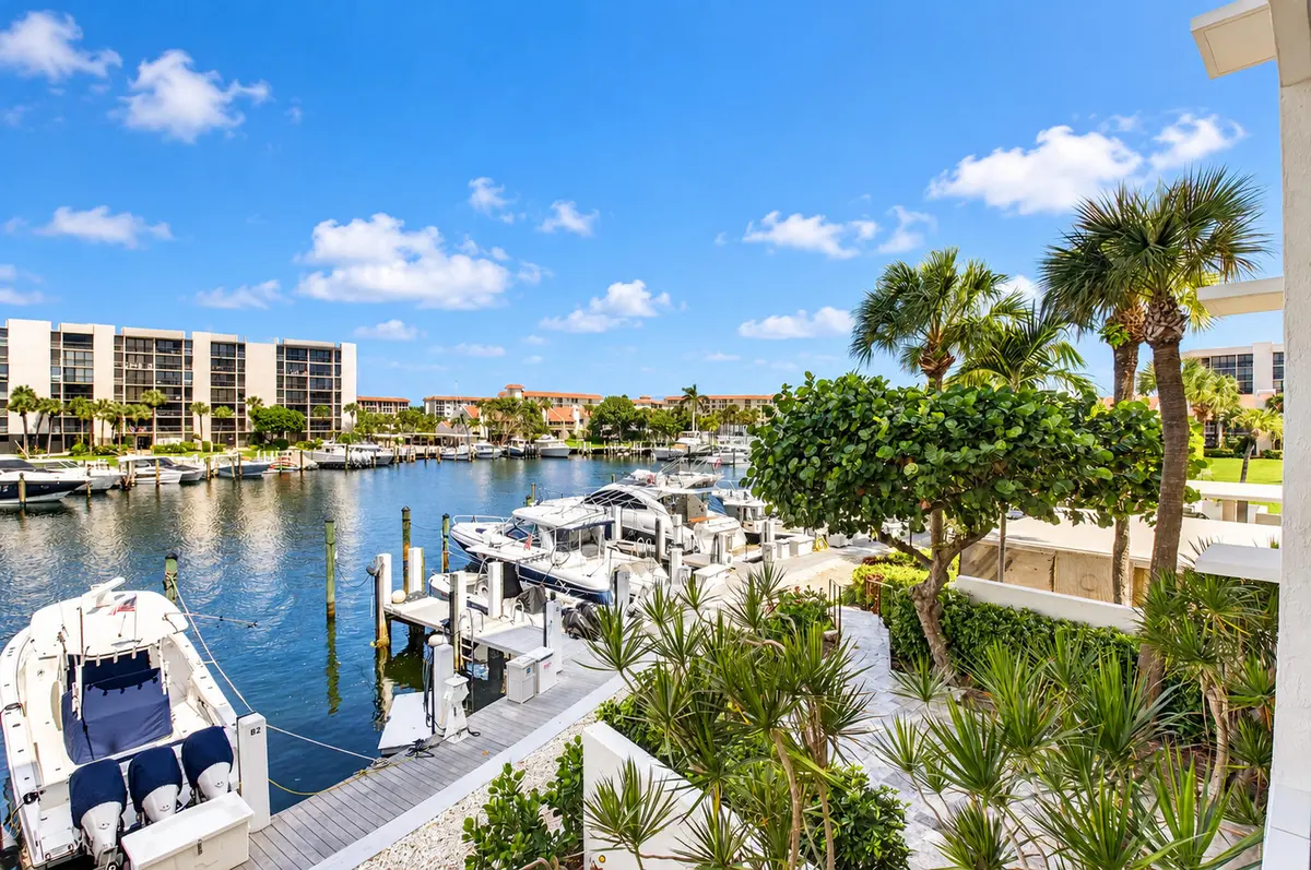 DSC_4874_sunny at 2687 N OCEAN Boulevard G206, Boca Raton