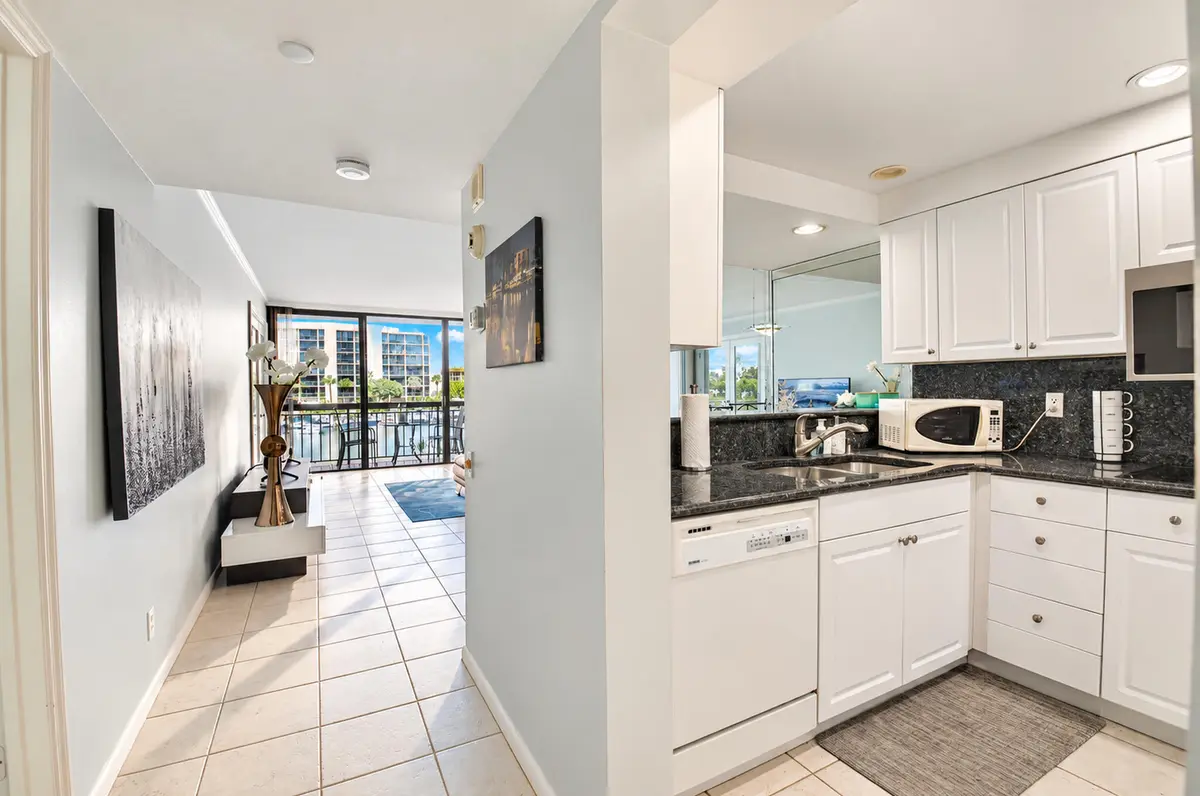 DSC_4889_sunny at 2687 N OCEAN Boulevard G206, Boca Raton