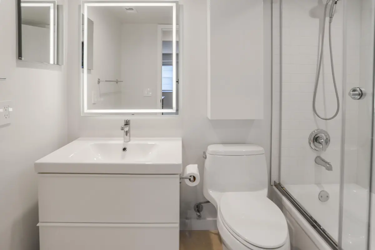 Master Bath at 3001 W ROLLING HILLS Circle 708, Davie
