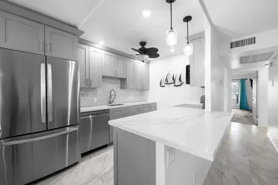 2025 GUILDFORD B, Boca Raton – Condominium for sale