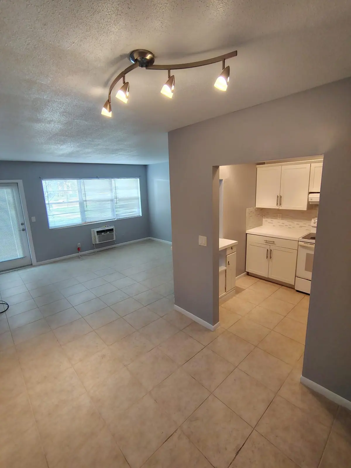 9efc4cbb-fb9e-418e-b2b4-93c33f843598 at 83 Easthampton D, West Palm Beach