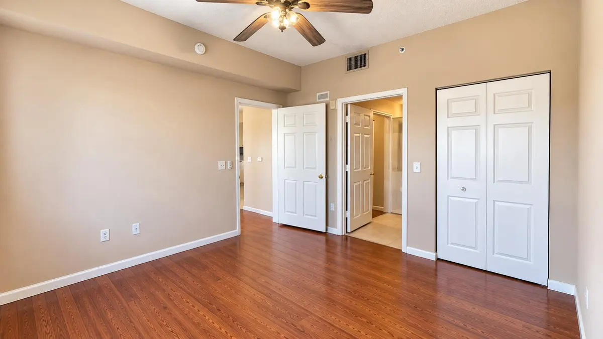 bedroom at 533 NE 3RD Avenue 548, Fort Lauderdale