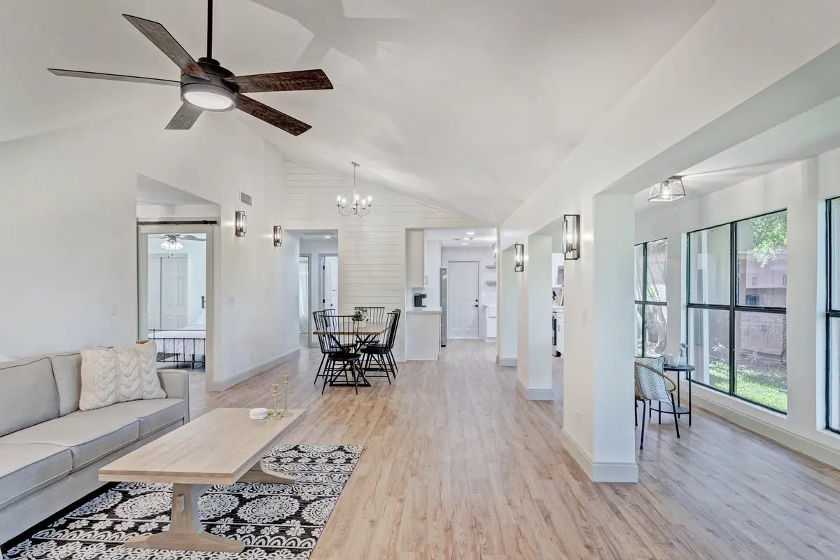Living Area at 24 Ironwood Way, Palm Beach Gardens