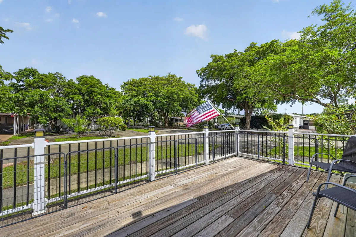 Deck at 3000 SW 51st Street, Fort Lauderdale