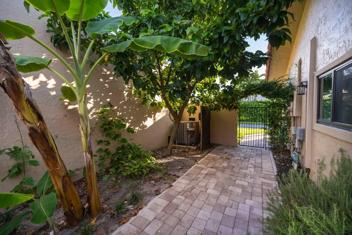 21356sonesta-6-27 at 21356 SONESTA Way, Boca Raton