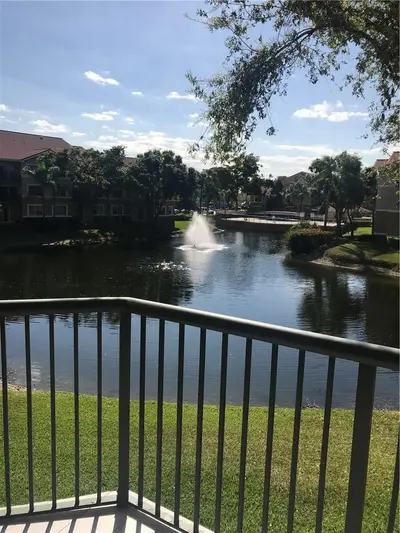 8741 WILES Road 202, Coral Springs – Condominium for rent