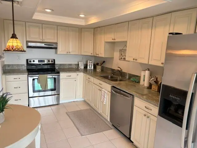 IMG_3135 at 5380 WOODLAND LAKES Drive 216, Palm Beach Gardens