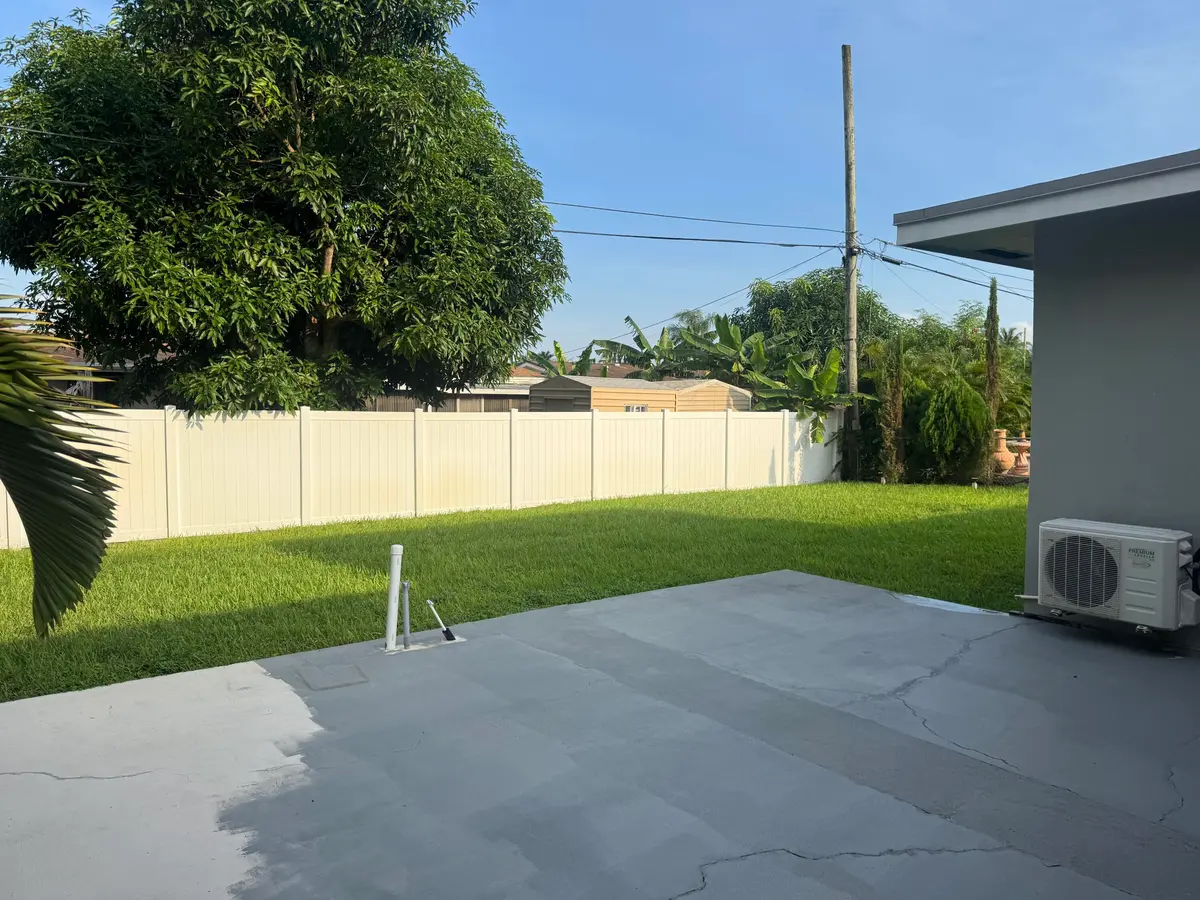 IMG_6005 at 1431 NW 79TH Way, Pembroke Pines