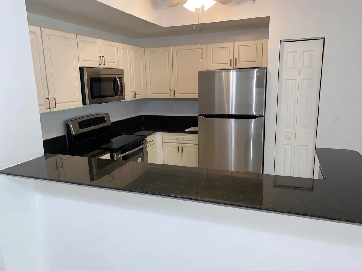 IMG_4924 at 720 S Sapodilla Avenue 408, West Palm Beach