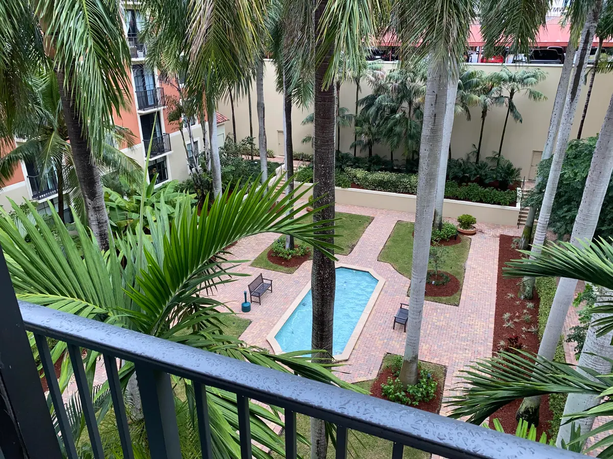 IMG_4914 at 720 S Sapodilla Avenue 408, West Palm Beach