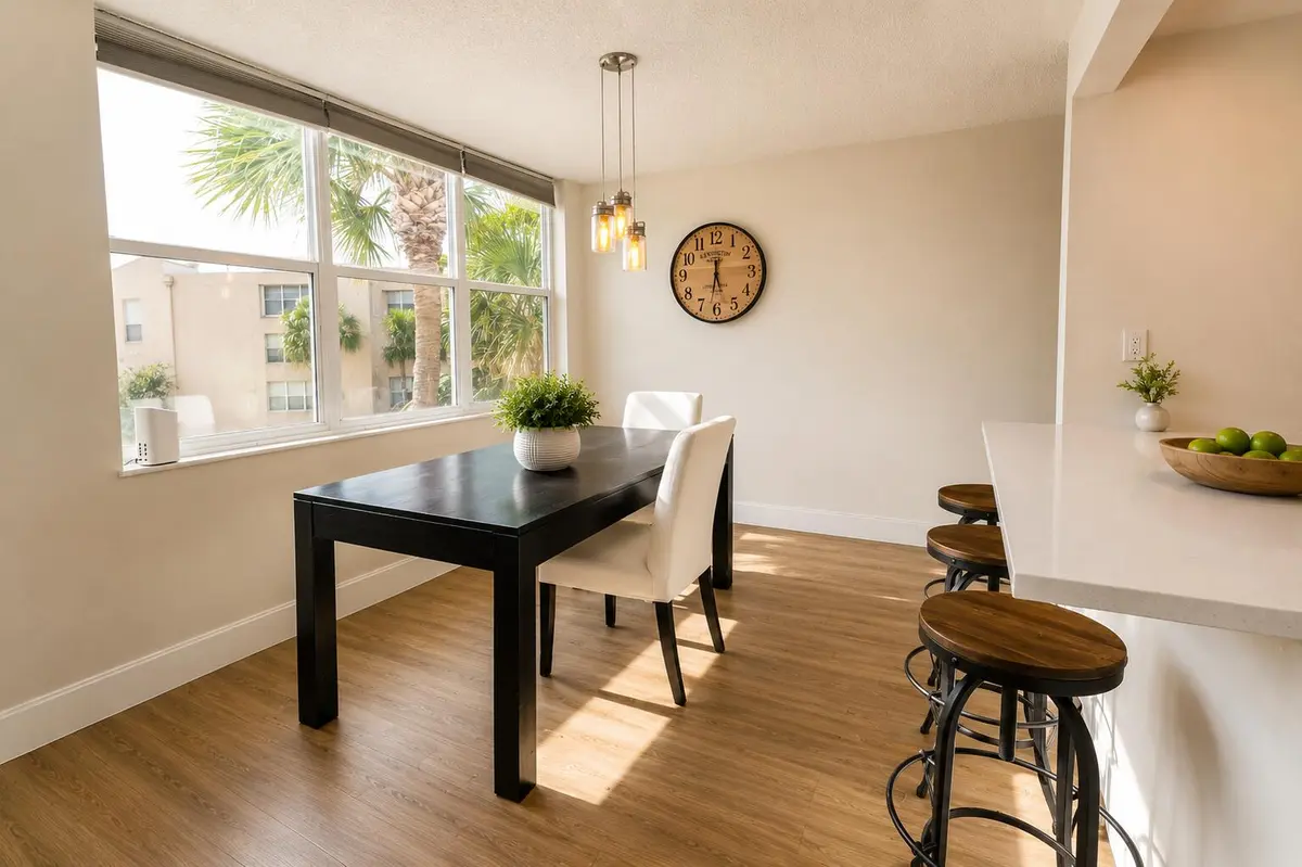 Dining at 9491 EVERGREEN Place 307, Davie