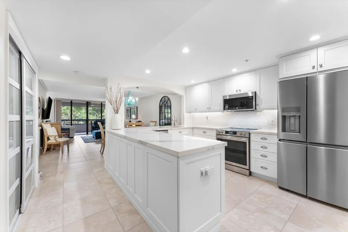 Kitchen at 6420 Boca Del Mar Drive 201, Boca Raton