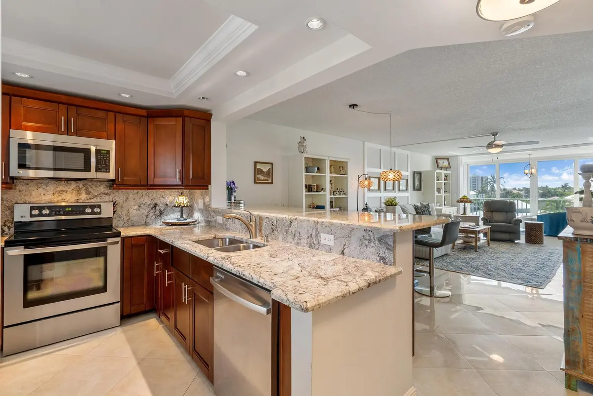 Opened up Kitchen at 930 DOGWOOD Drive 457, Delray Beach