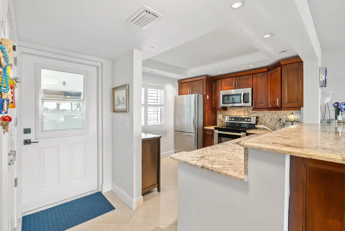Updated and Open Kitchen at 930 DOGWOOD Drive 457, Delray Beach