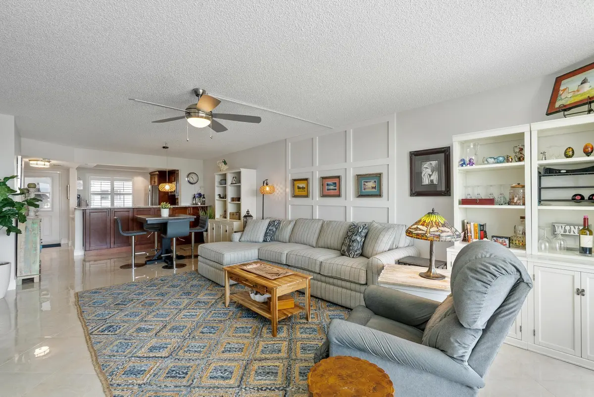 Millwork and porcelain floors at 930 DOGWOOD Drive 457, Delray Beach