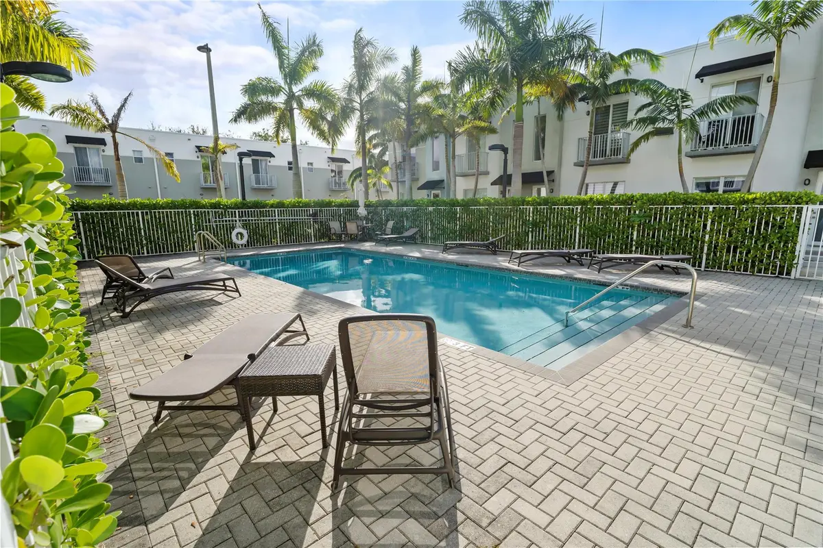 Photo 8 at 410 NE 36TH Street 7, Oakland Park