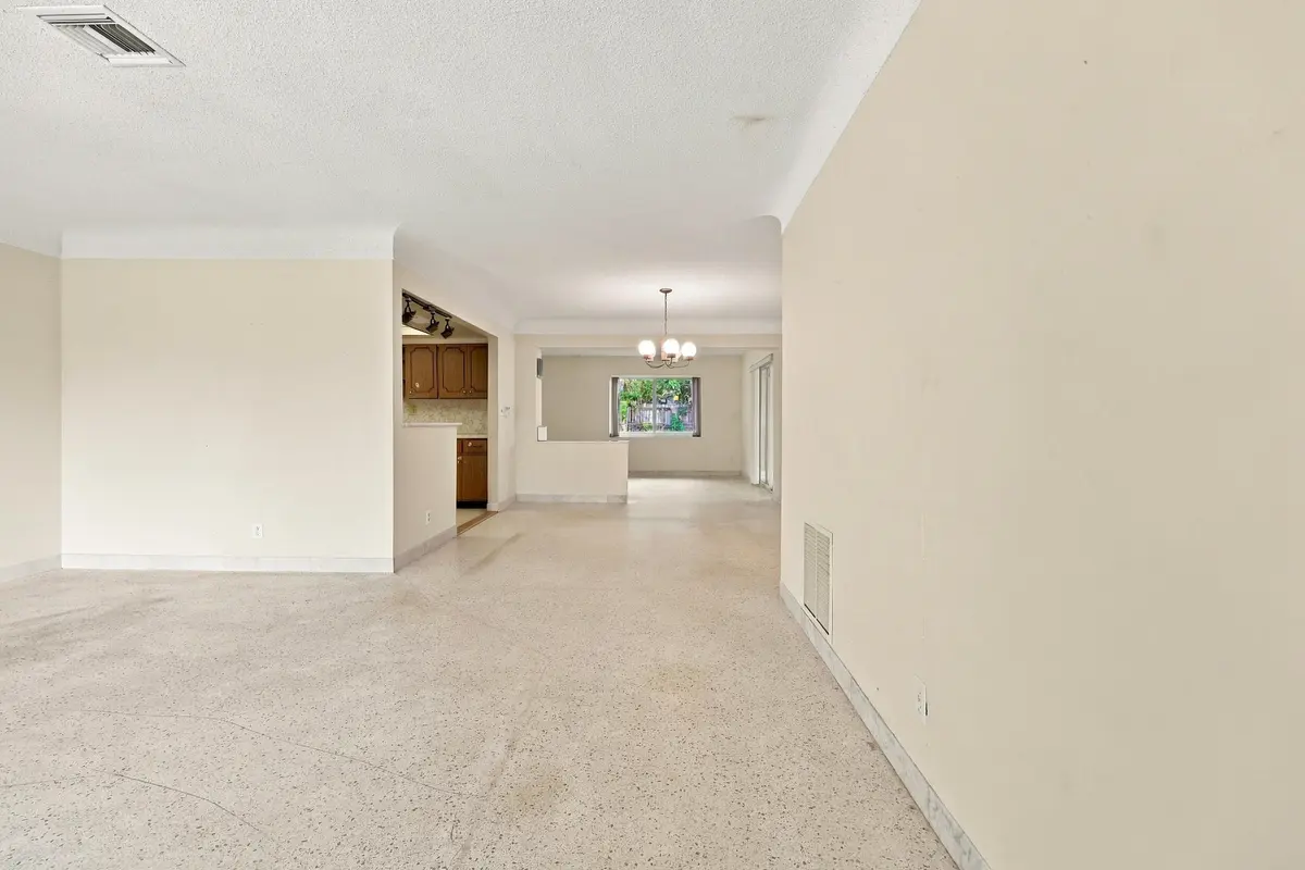 Open Floor Plan w/ Natural Light at 213 NE 24th Court, Boca Raton