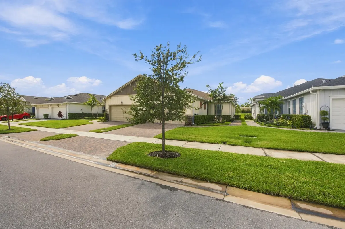 4__dsc5945 at 1961 SE Crosswood Way, Port St. Lucie