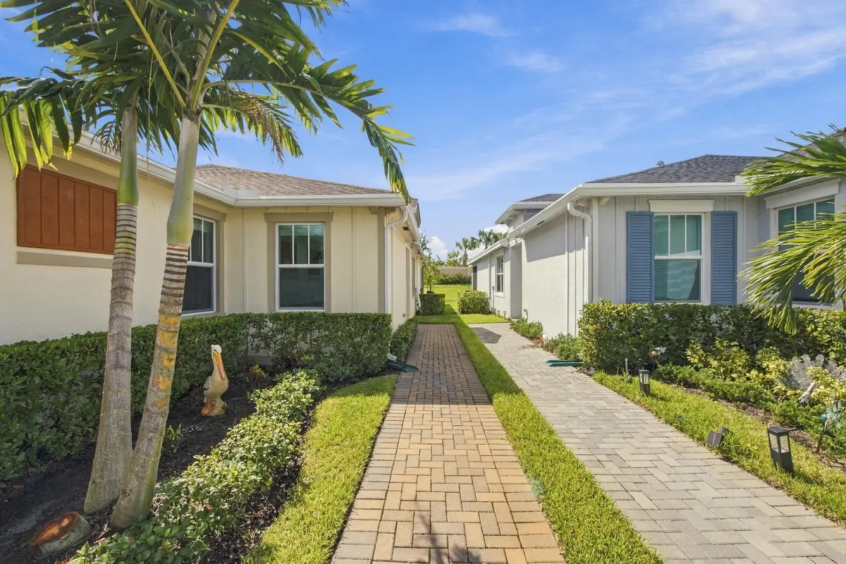5__dsc5955 at 1961 SE Crosswood Way, Port St. Lucie